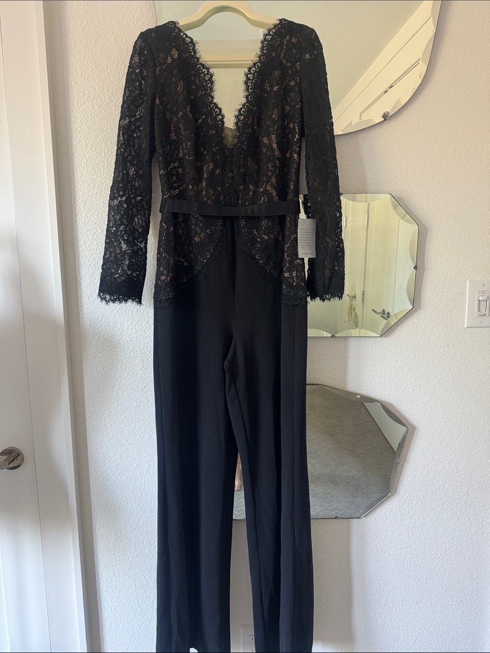 Tadashi Shoji Black Lace V-Neck Long-Sleeve Jumpsuit